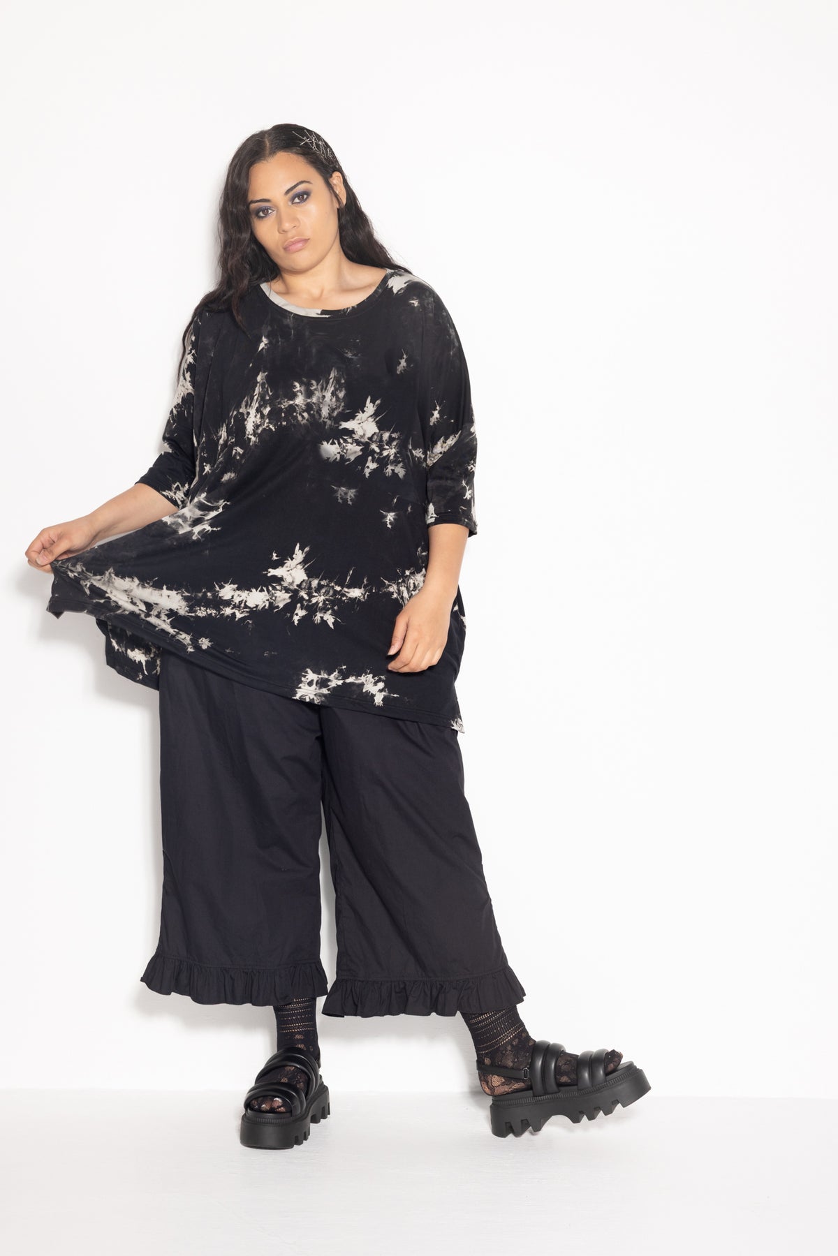 Vita Tee - Black Tie Dye