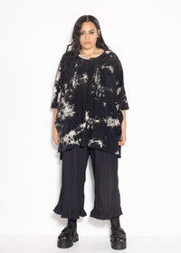 Vita Tee - Black Tie Dye