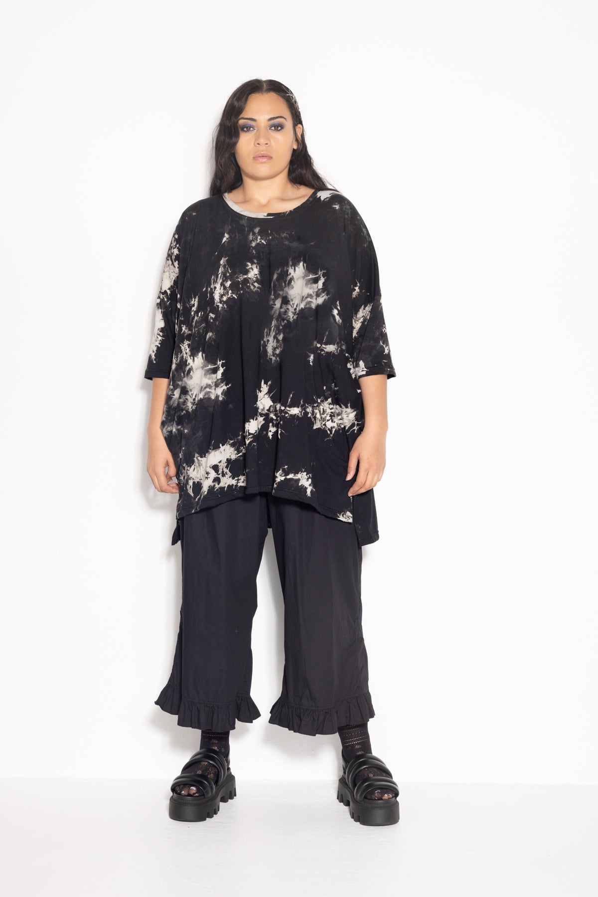 Vita Tee - Black Tie Dye