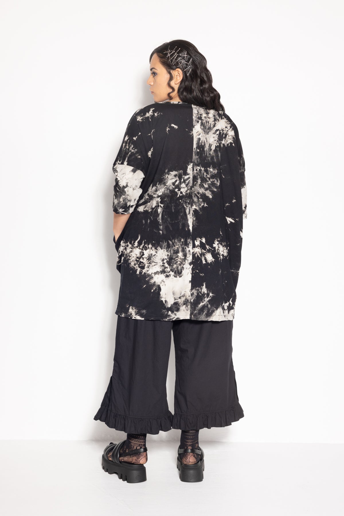 Vita Tee - Black Tie Dye