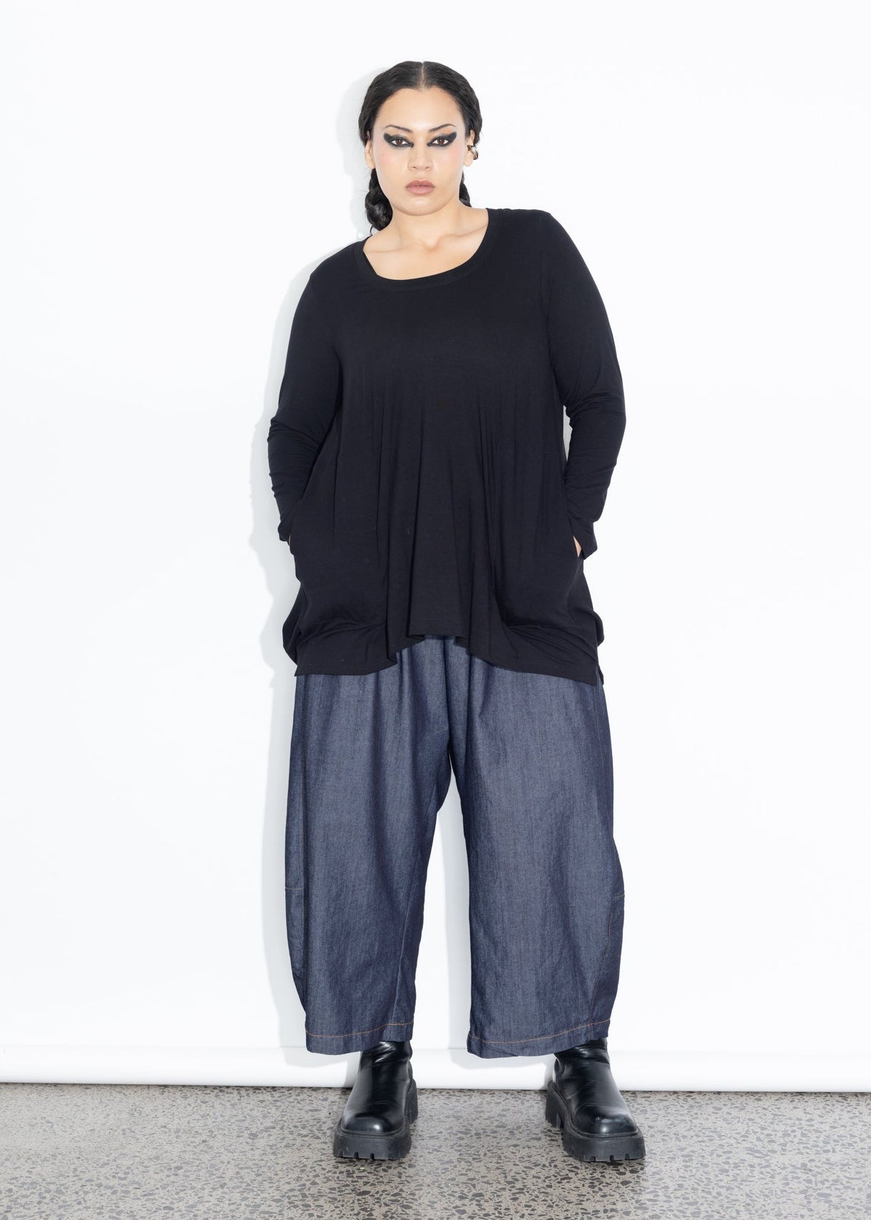 Skylar Tee - Black