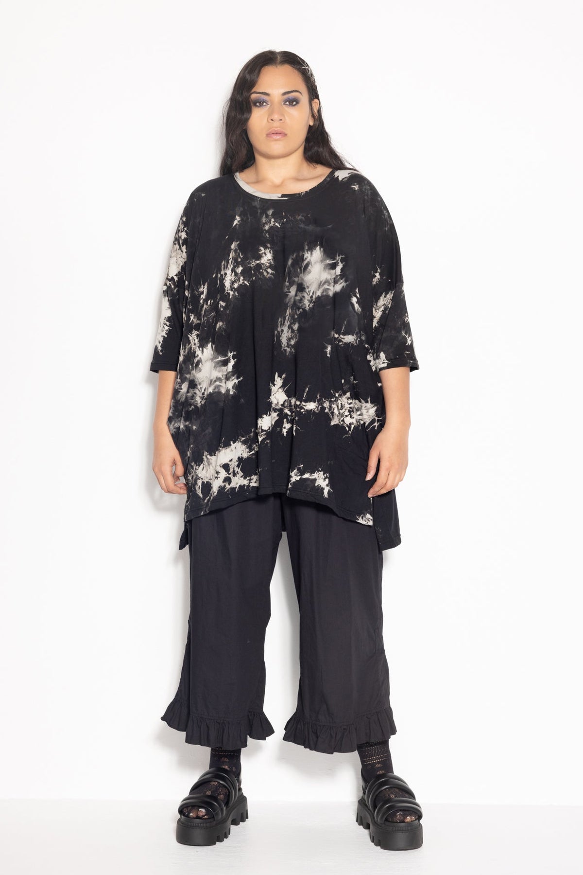 Vita Tee - Black Tie Dye