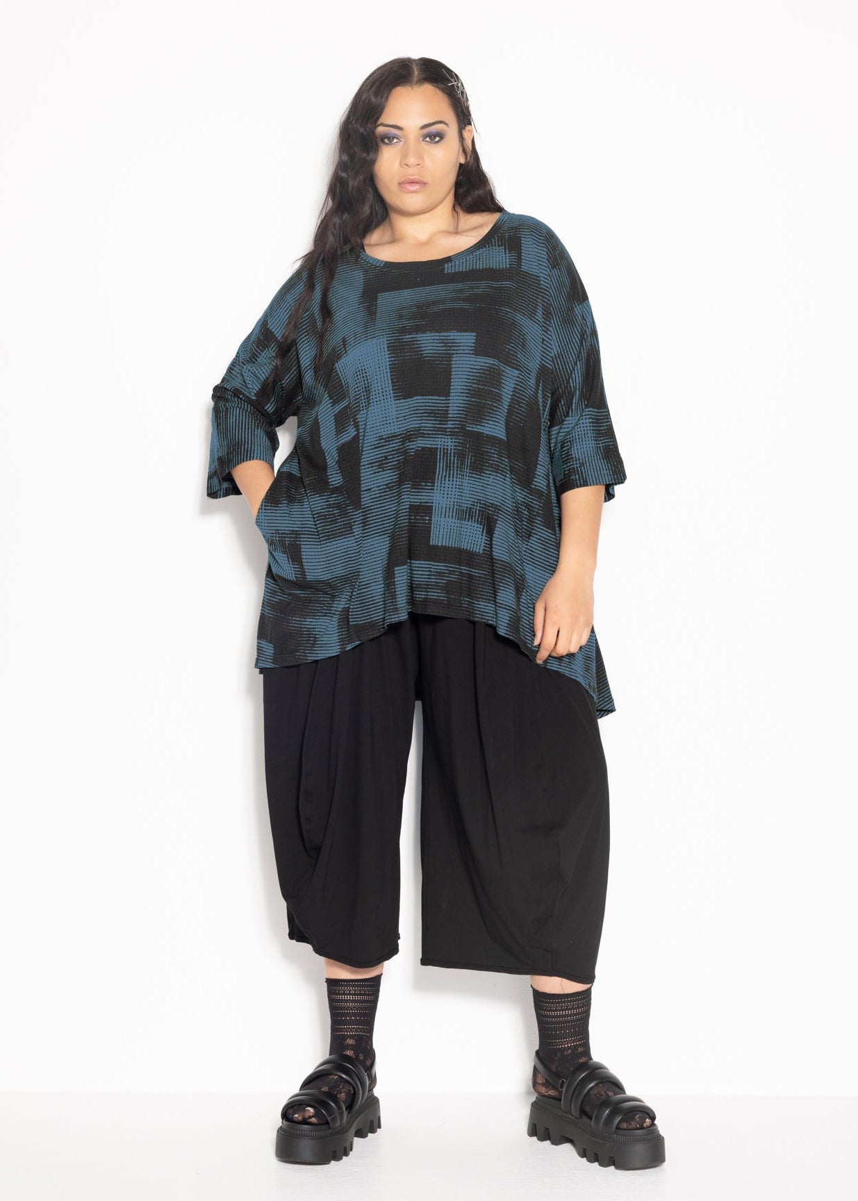 Sam Tee - Gesso Blue