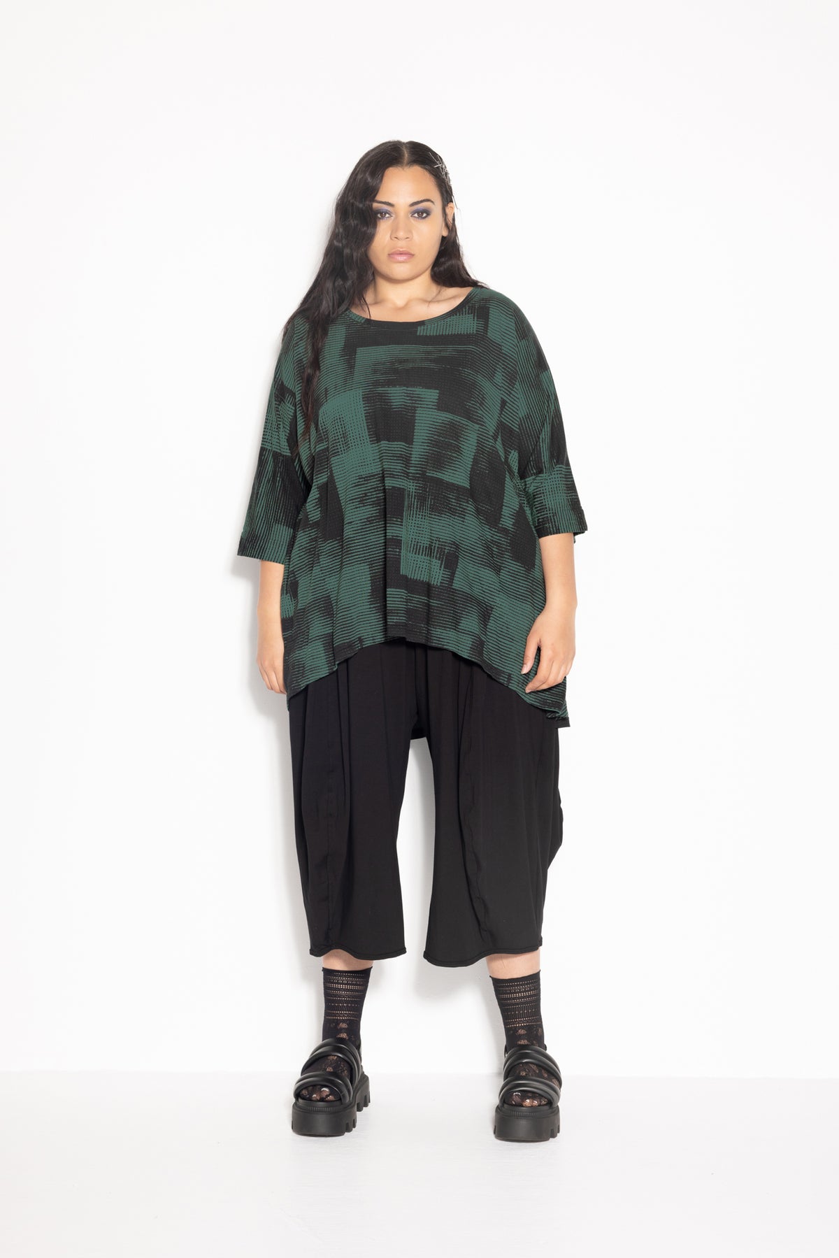 Sam Tee - Gesso Green