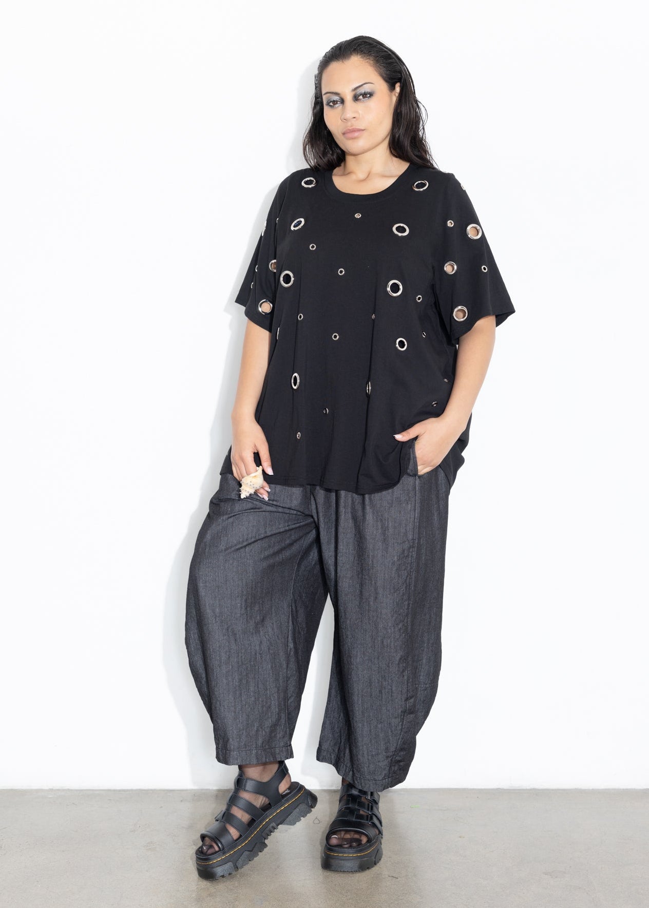 Eyelet Box Tee - Black