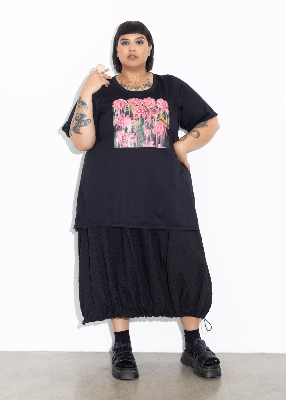 Base Tee - Drip Floral Print