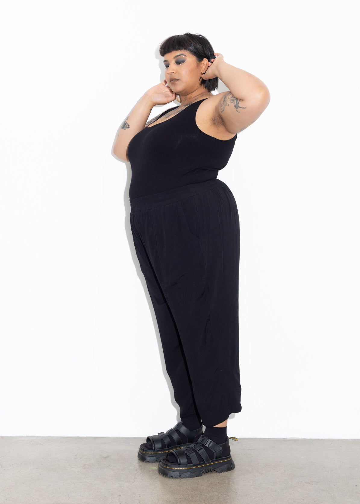 Wide Hem Pant - Black