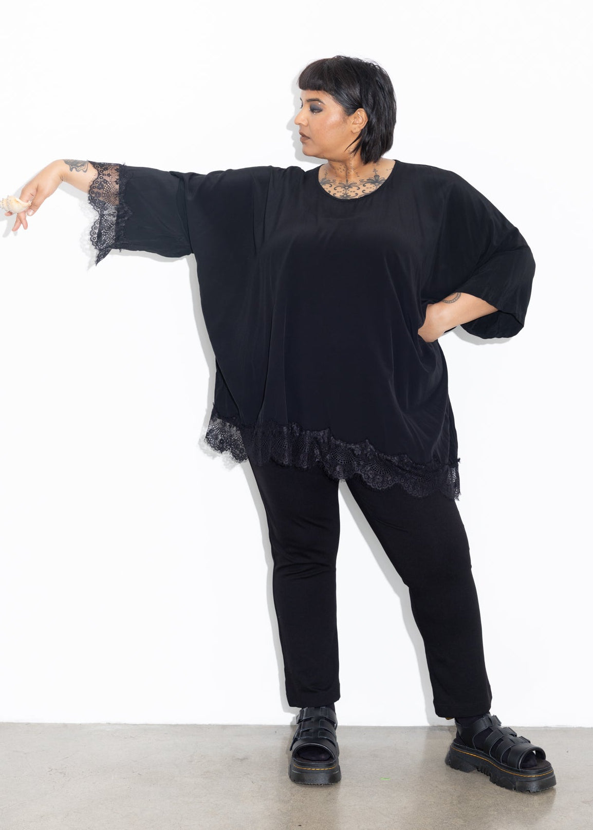 Lace Tee - Black