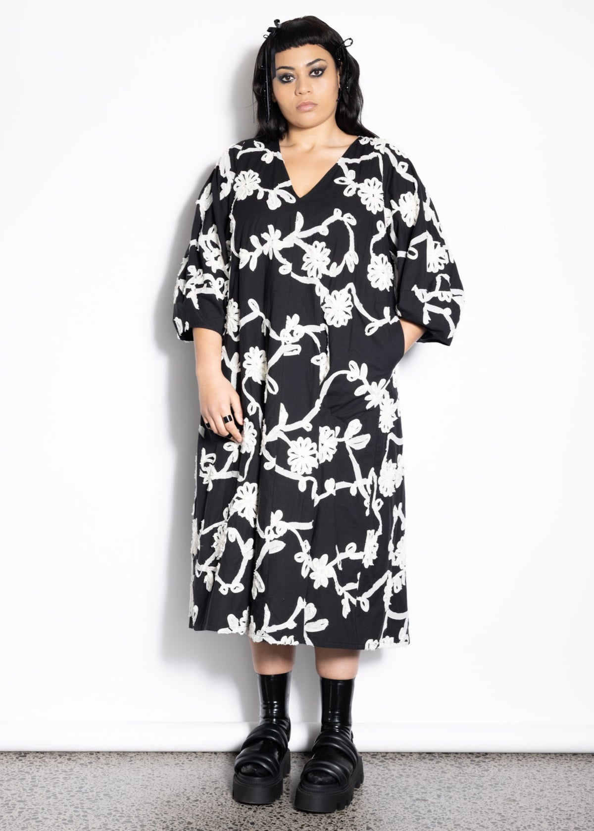 Ronnie Dress - Black&amp;Cream Appliqué