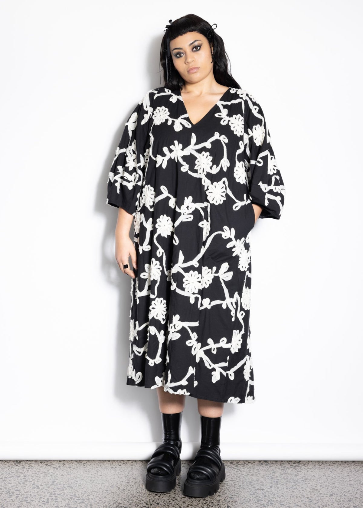 Ronnie Dress - Black&amp;Cream Appliqué