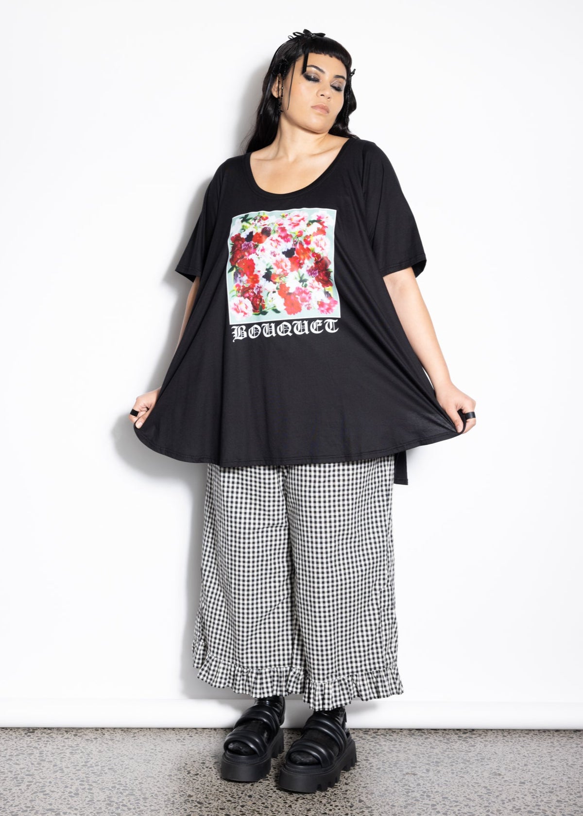 501 Tee - Black Bouquet Print