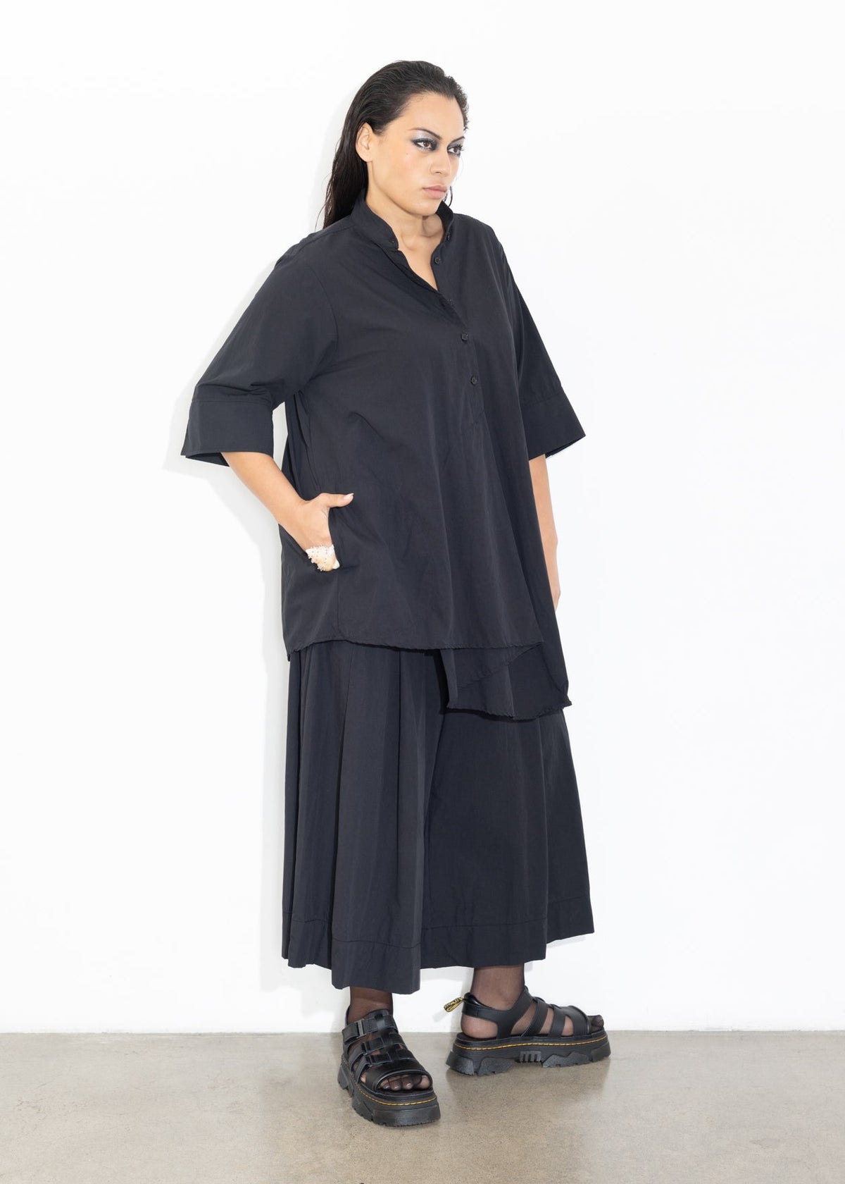 Folds Shirt - Black