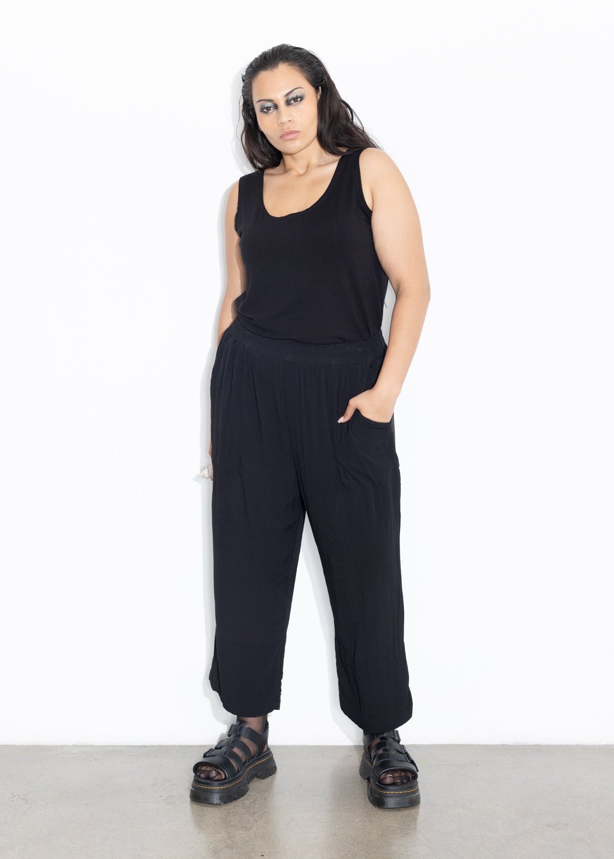 Wide Hem Pant - Black