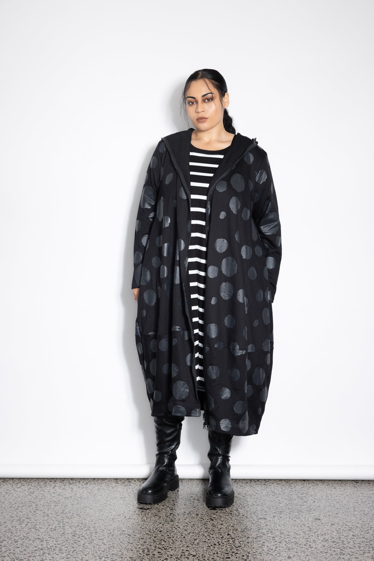 Sculpture Coat - Black Spot