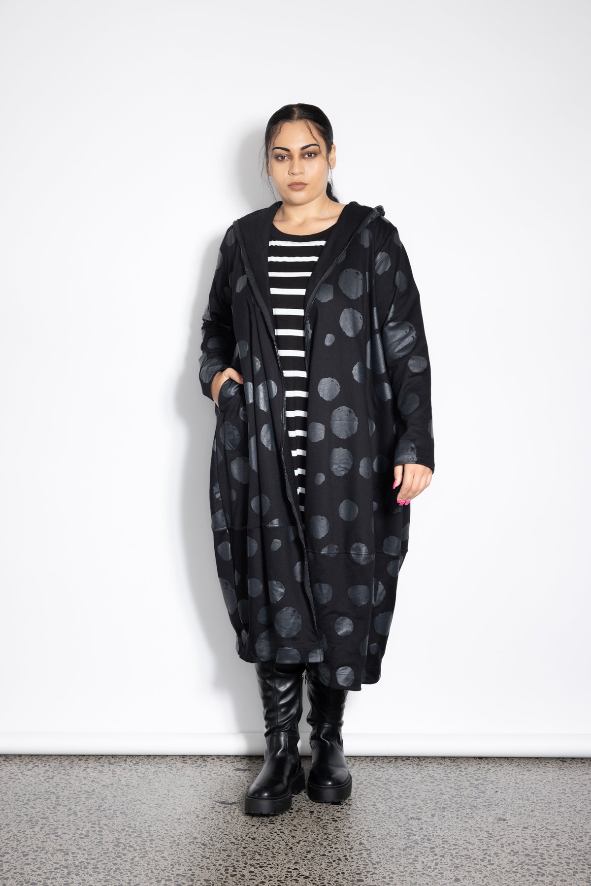 Sculpture Coat - Black Spot