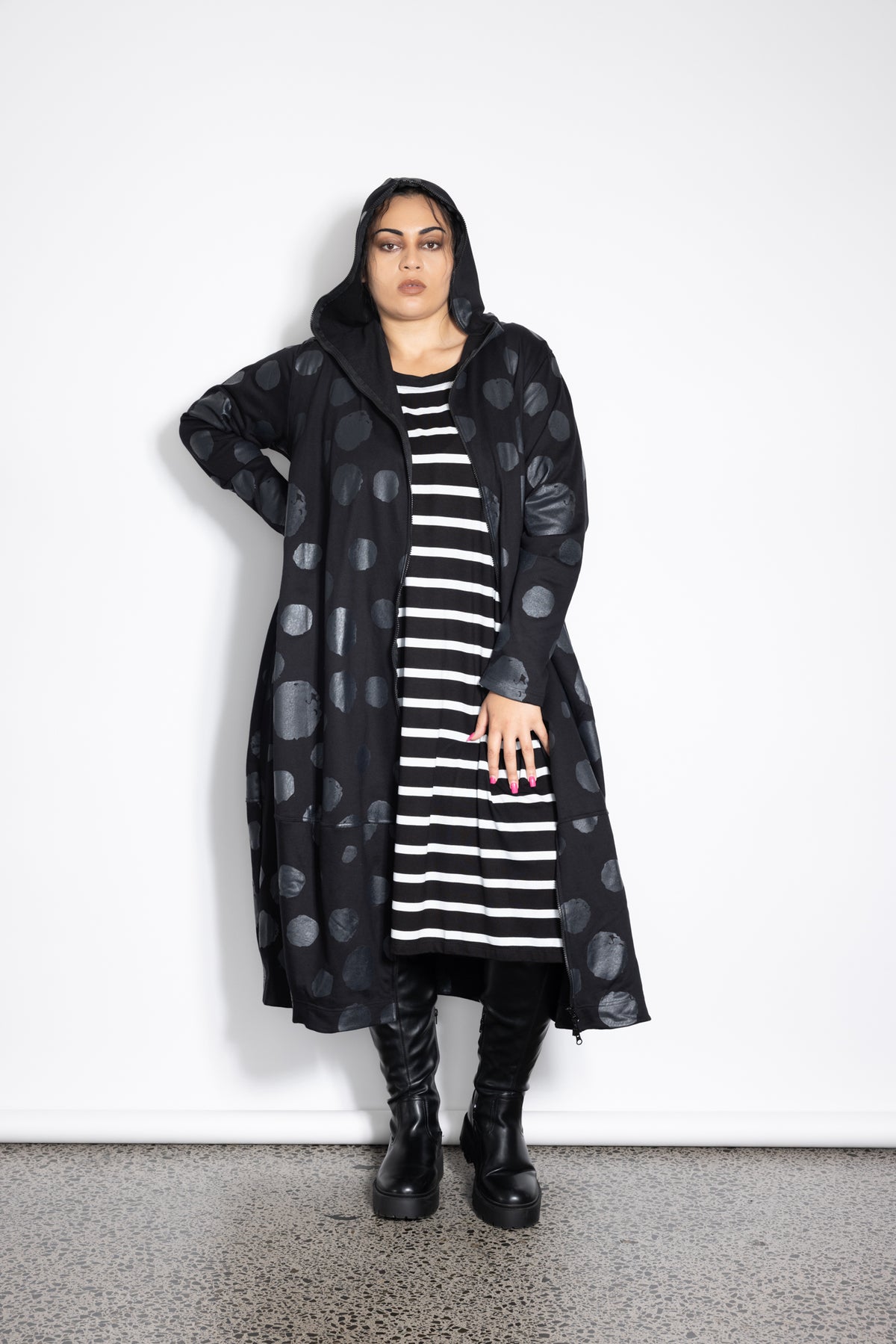 Sculpture Coat - Black Spot