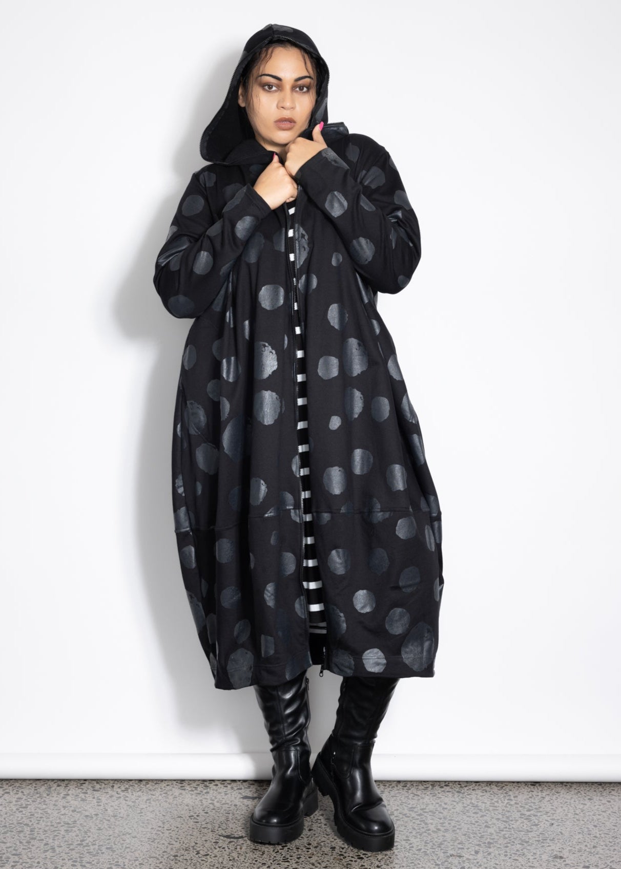 Sculpture Coat - Black Spot