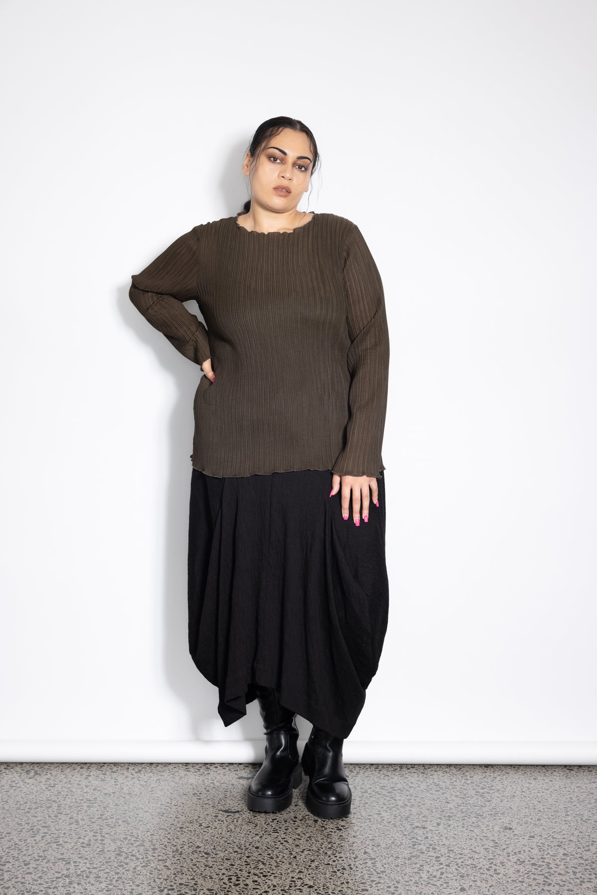 Outlet - Freddie Layer Top - Olive Pleats