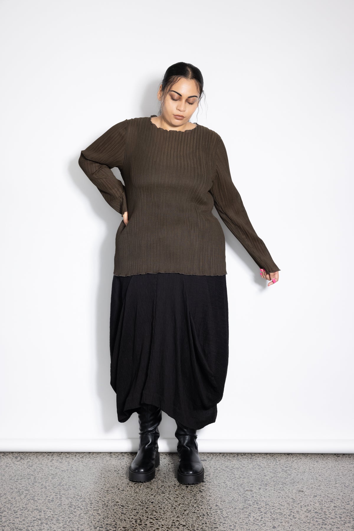 Outlet - Freddie Layer Top - Olive Pleats