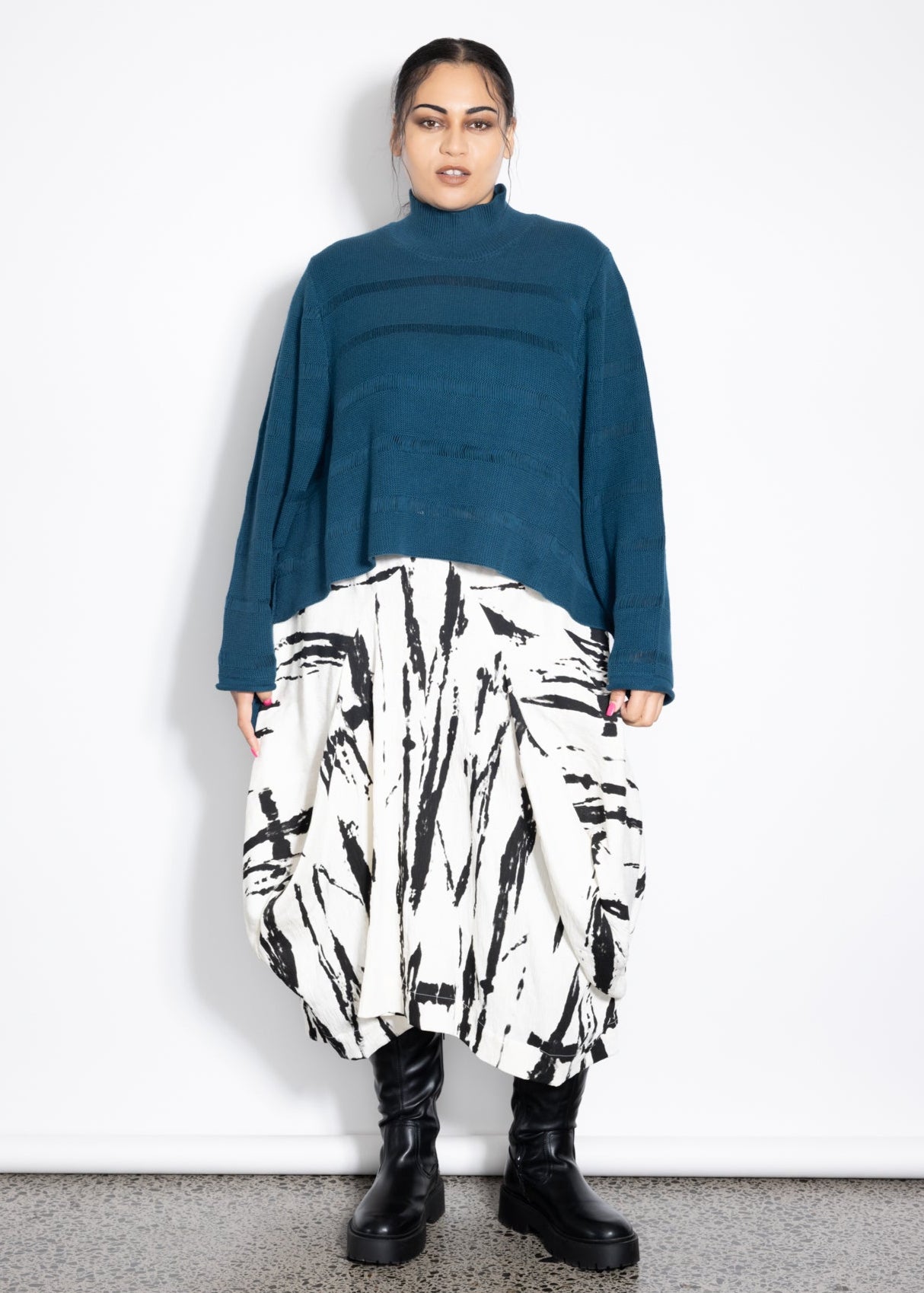 Last Ones Size 3XL/4XL - Crop Jumper - Blue