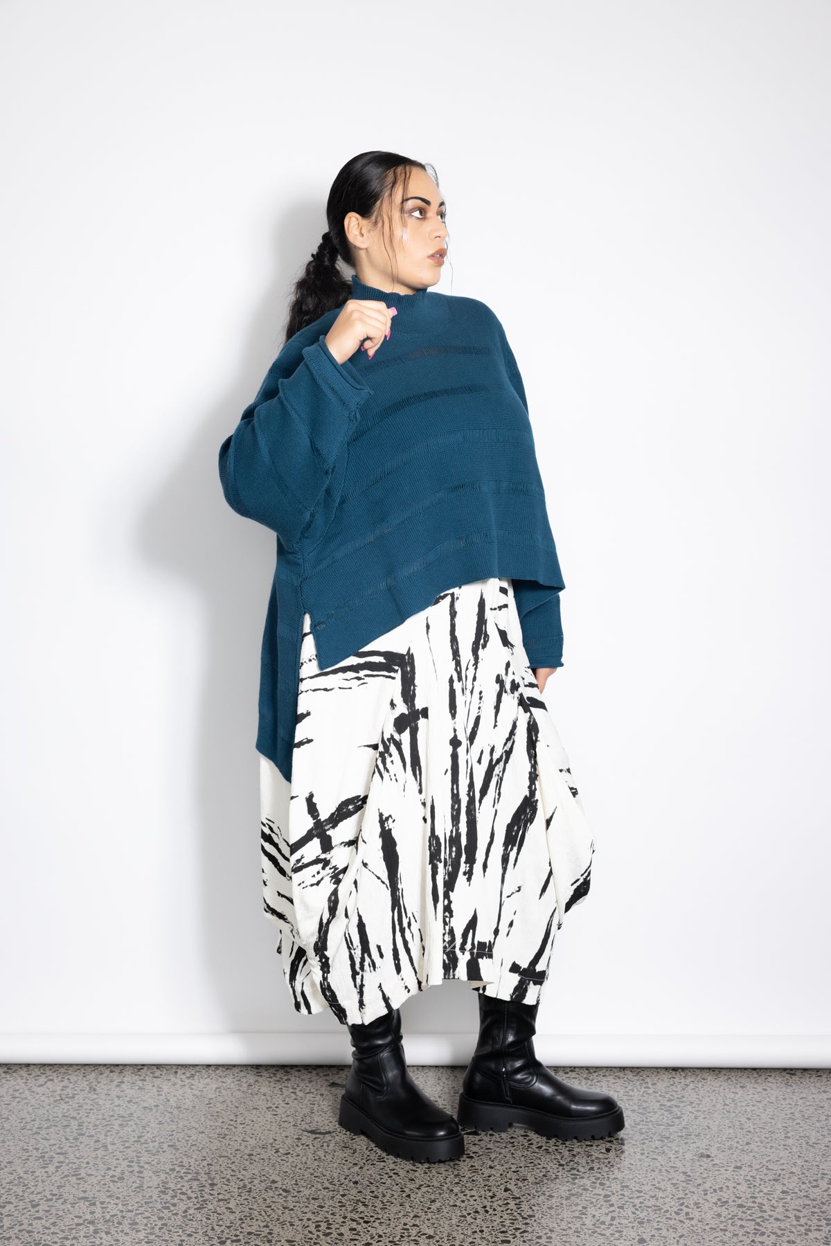 Last Ones Size 3XL/4XL - Crop Jumper - Blue