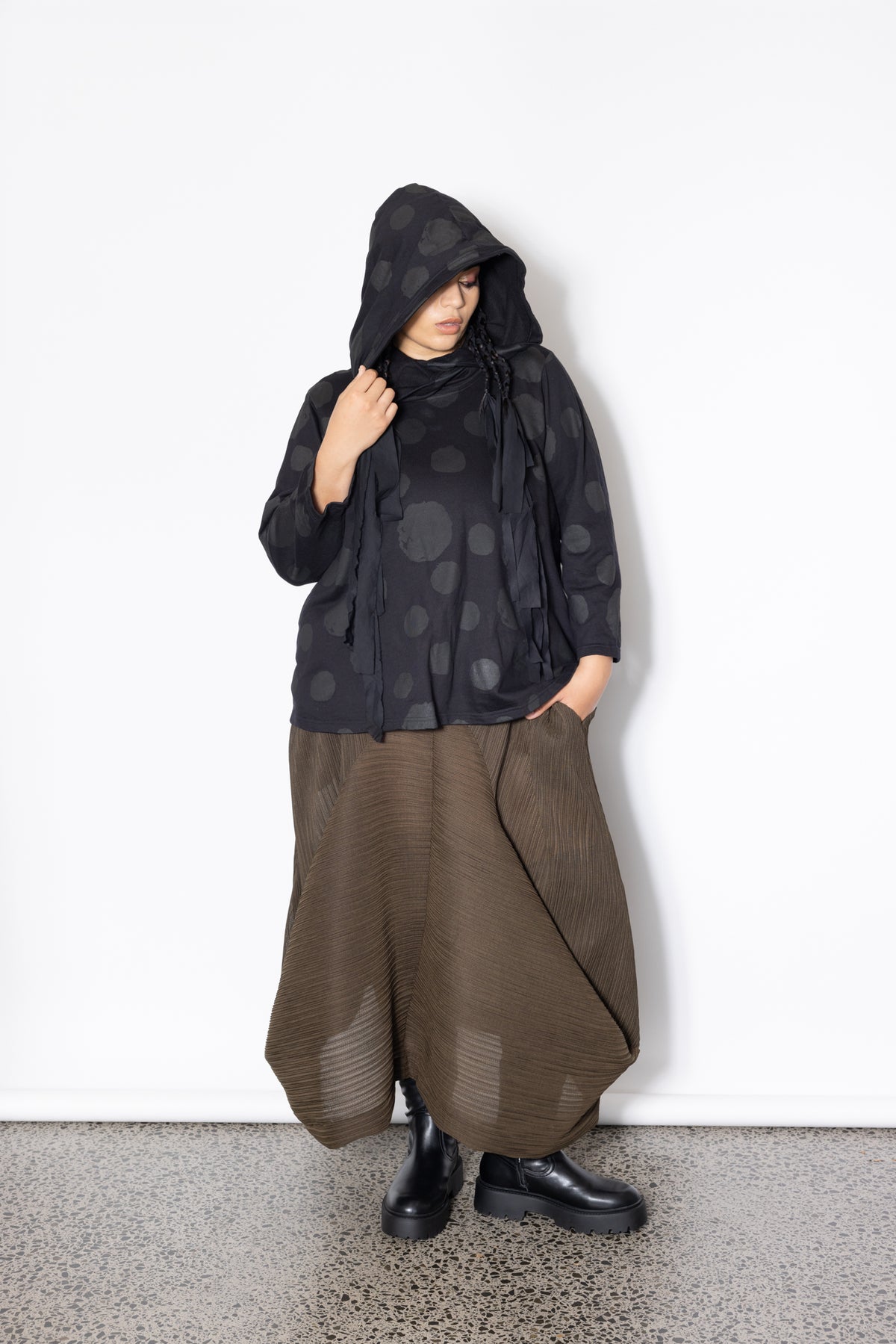 Swing Hoodie - Black Spot