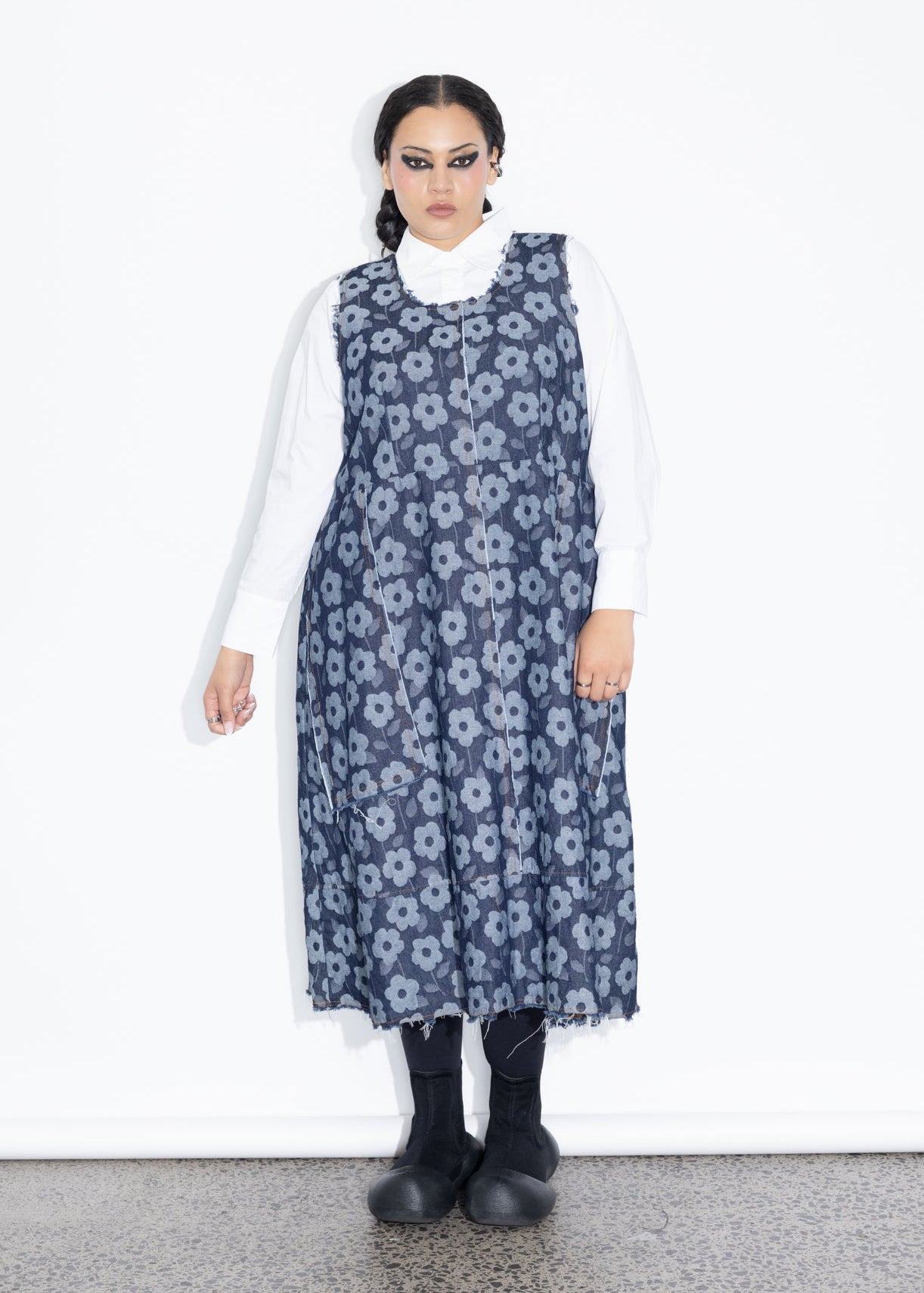 Pinafore - Daisy