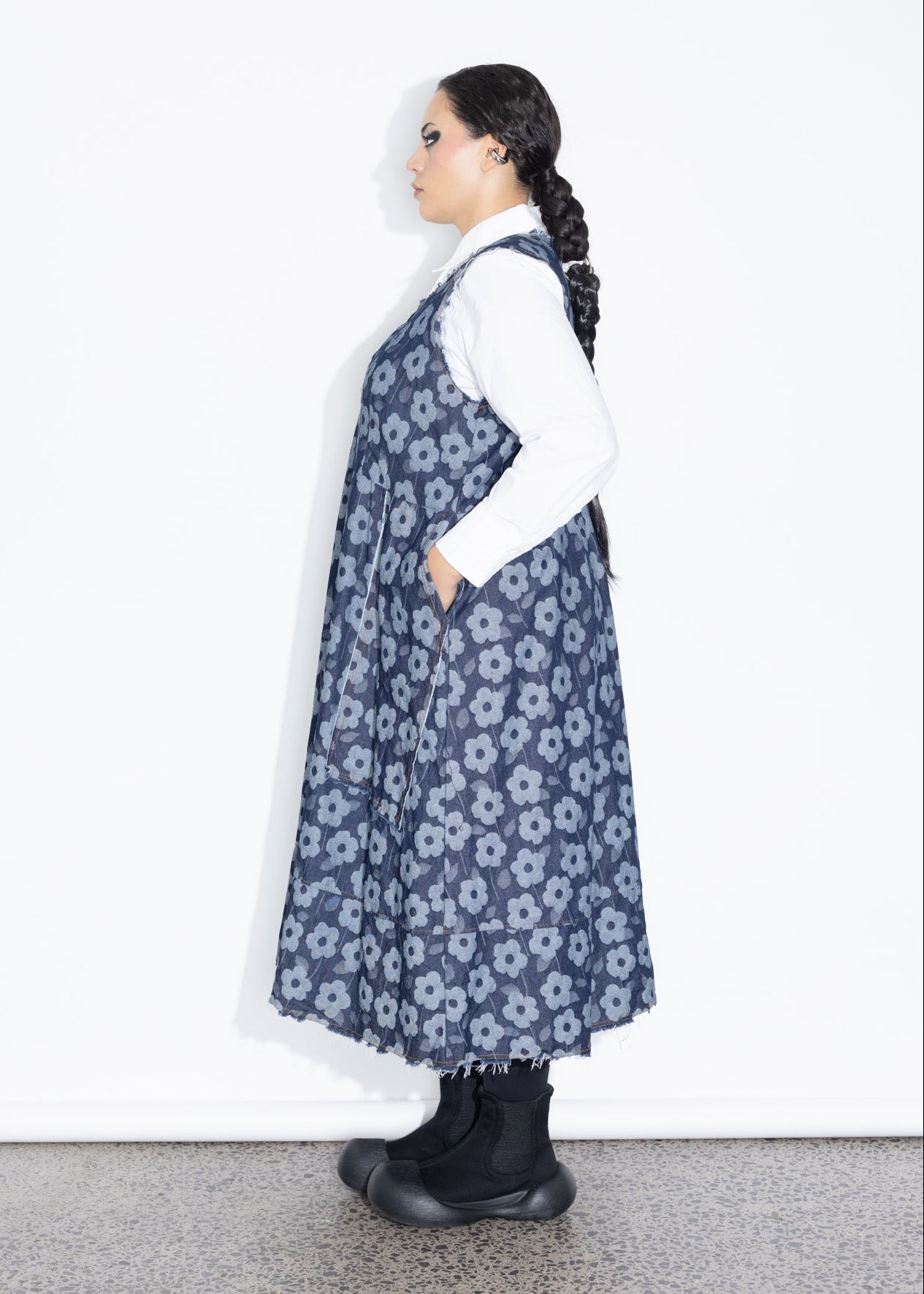 Pinafore - Daisy