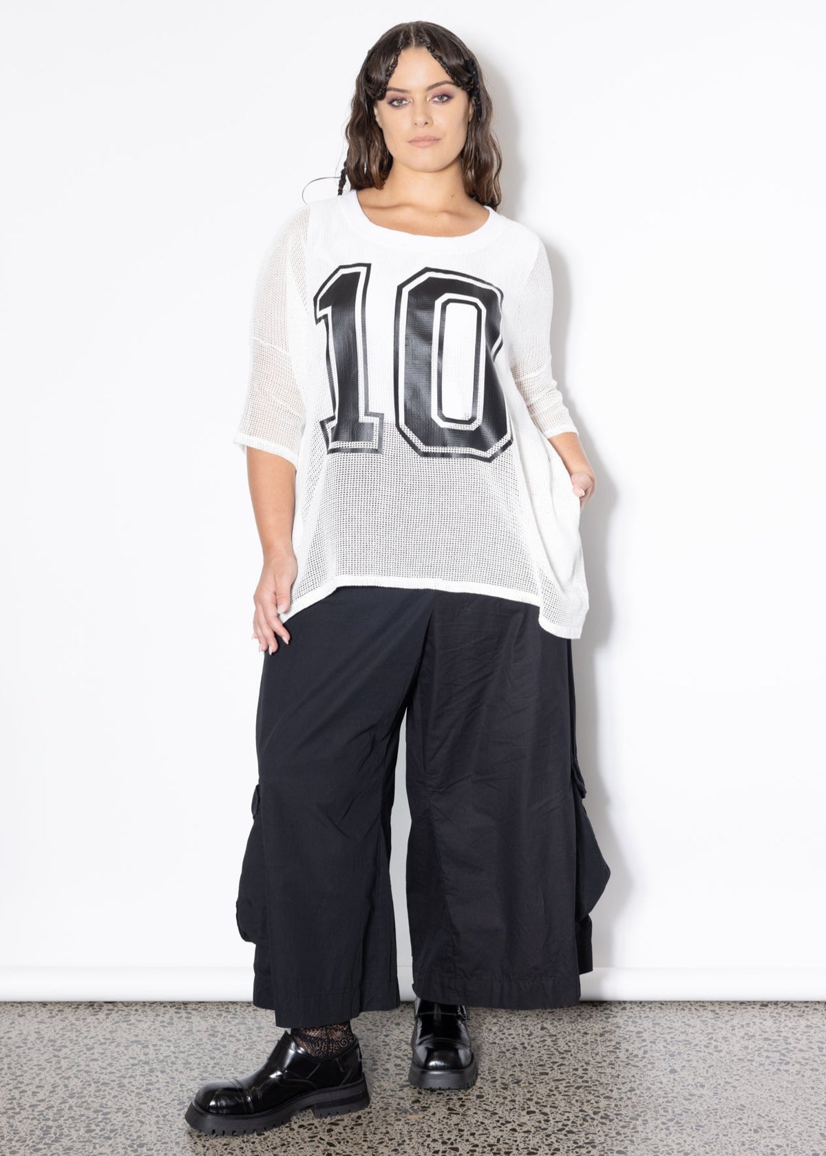 #10 Cream Net Tee