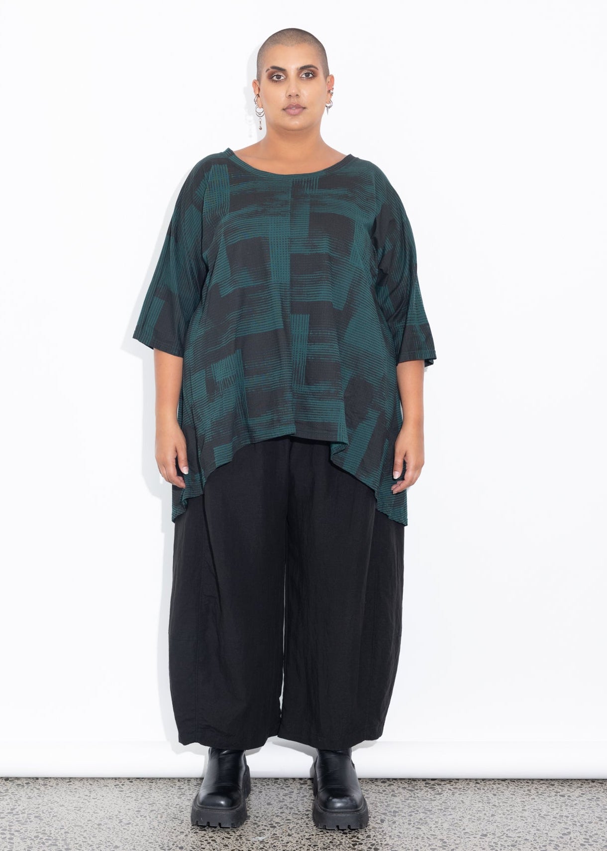Sam Tee - Gesso Green