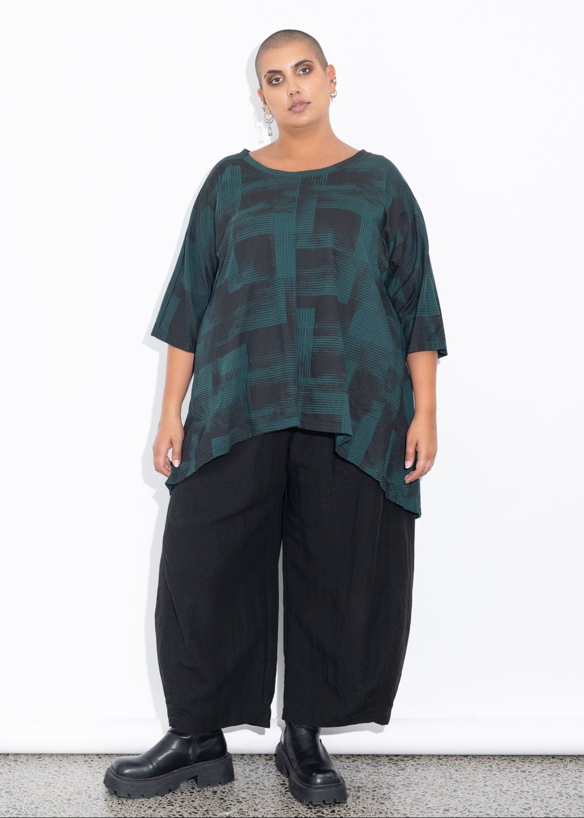 Sam Tee - Gesso Green