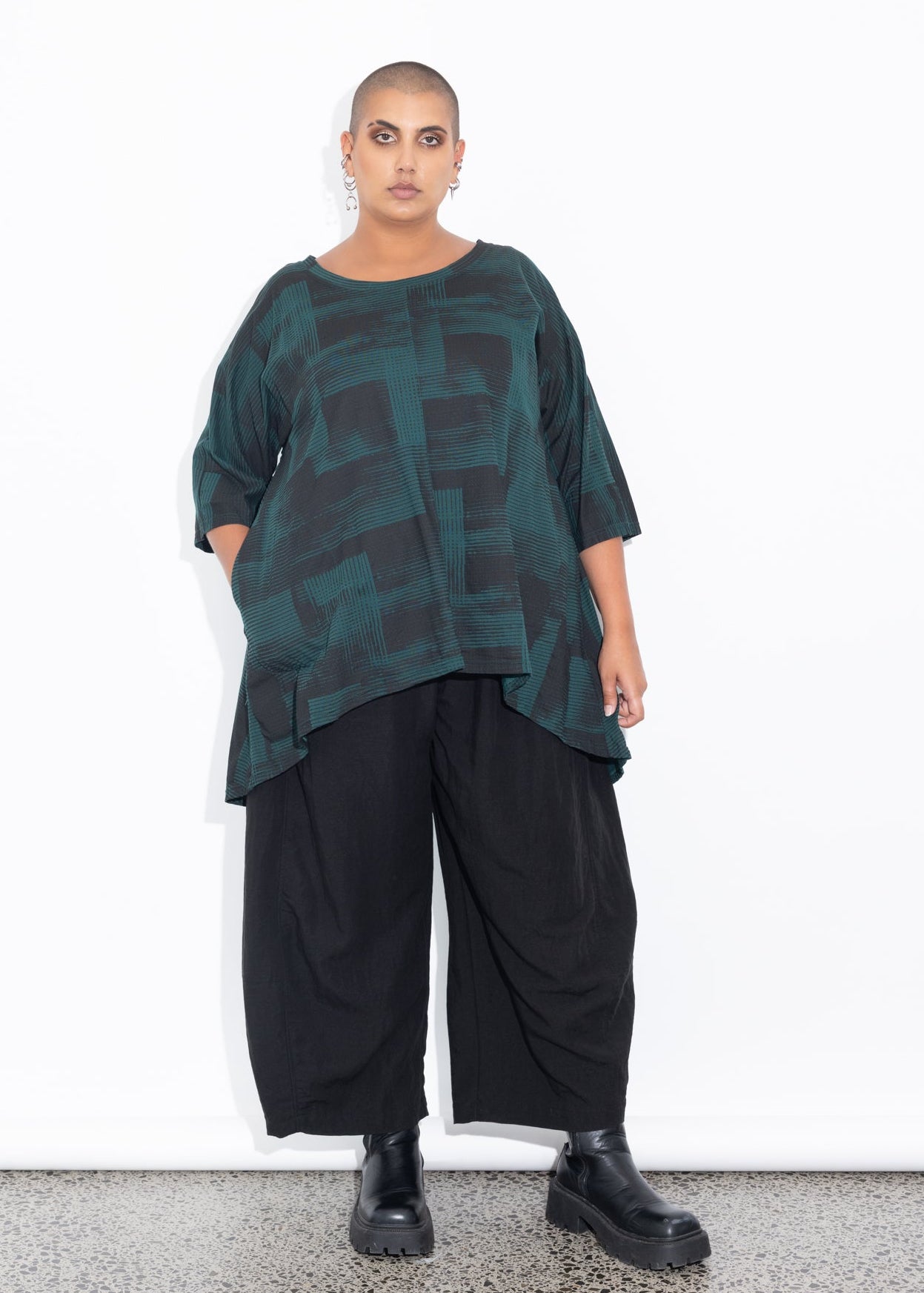 Sam Tee - Gesso Green