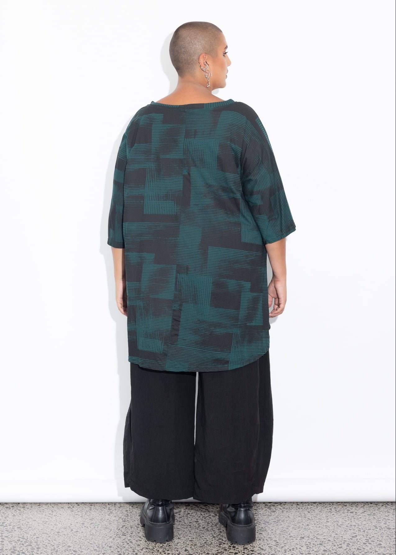 Sam Tee - Gesso Green