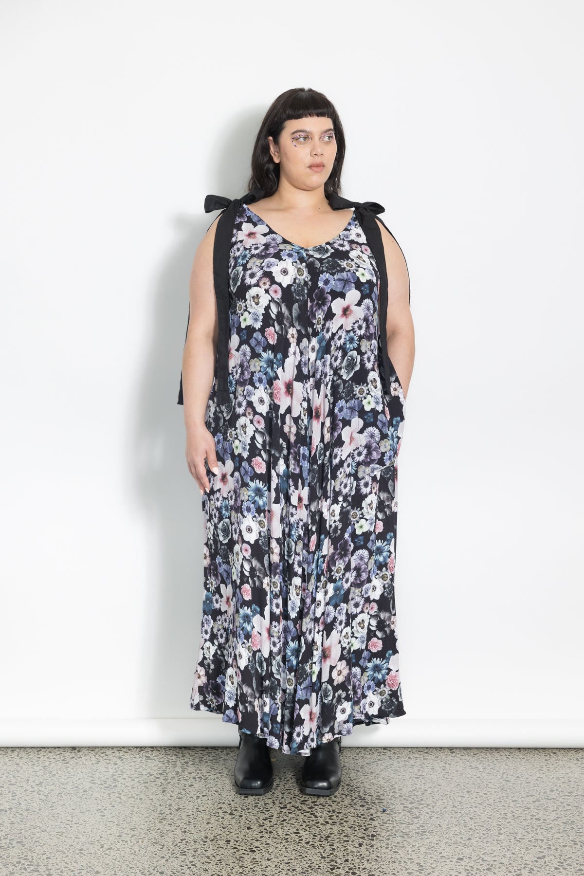 Outlet - Last One Size XL - Poolside Dress - Moonlight Garden
